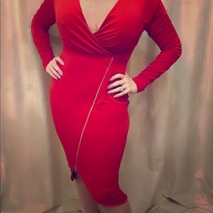 🆕 Red Alert ‼️Rachel Roy dress perfect for curves